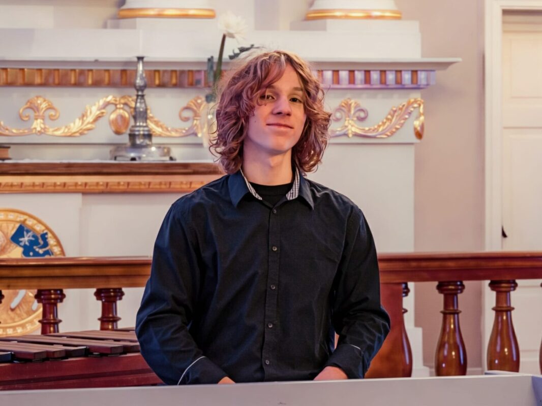 Kristofers Jefuni – topošais perkusionists