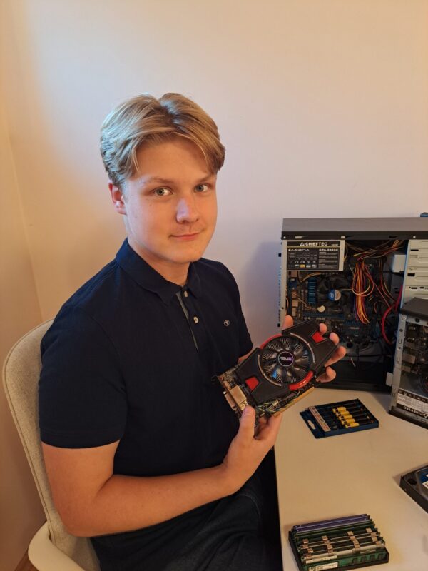 Krišs Valners – aizrautīgs programmētājs